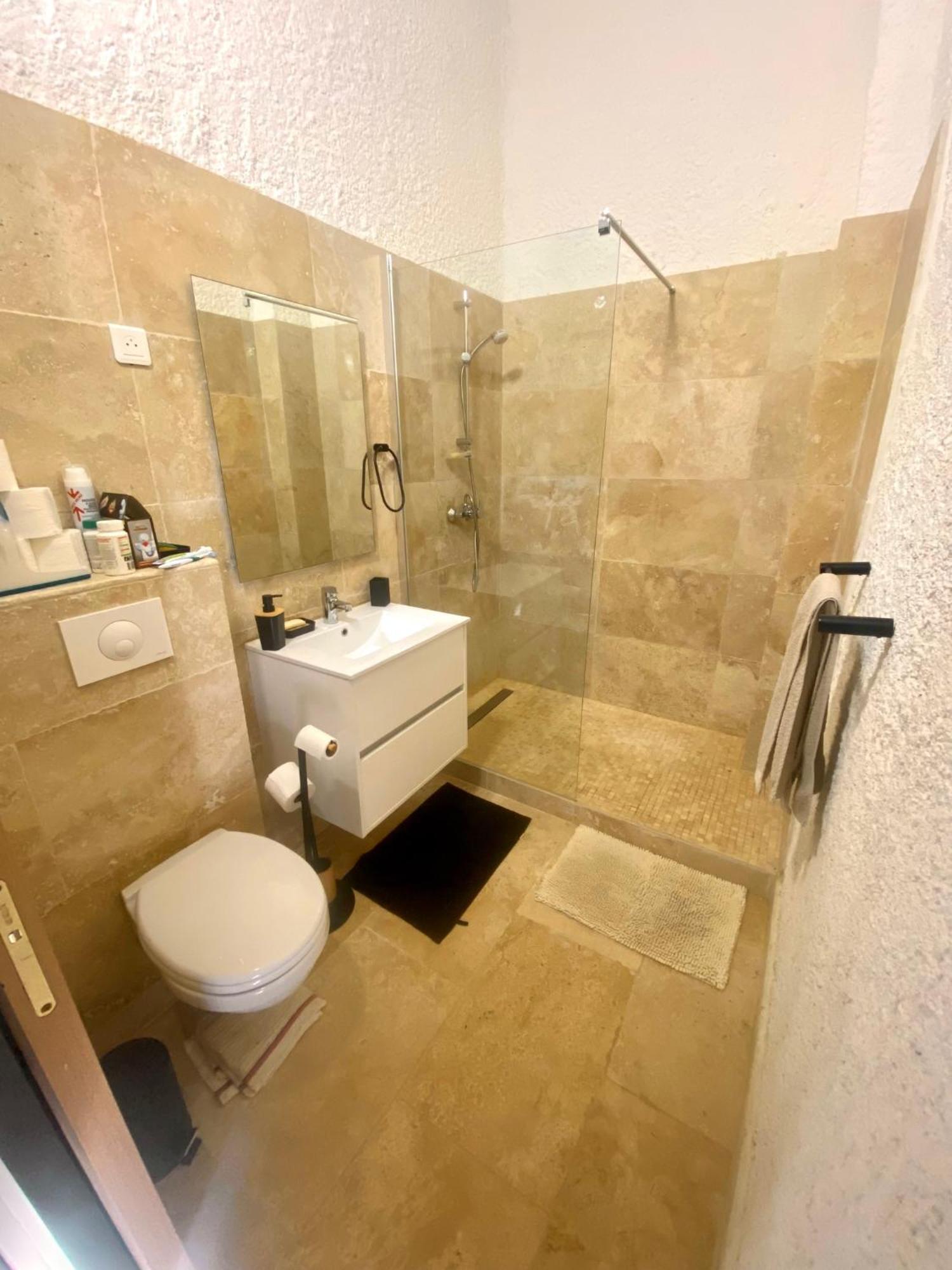 Tres Bel Appartement Les Pieds Dans L'Eau Апьето Экстерьер фото